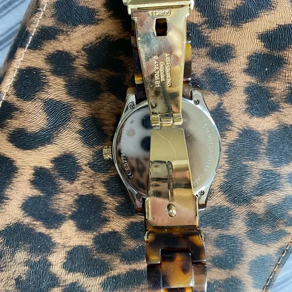 Tortoise and Gold Fossil Watch - Picture 3 of 4